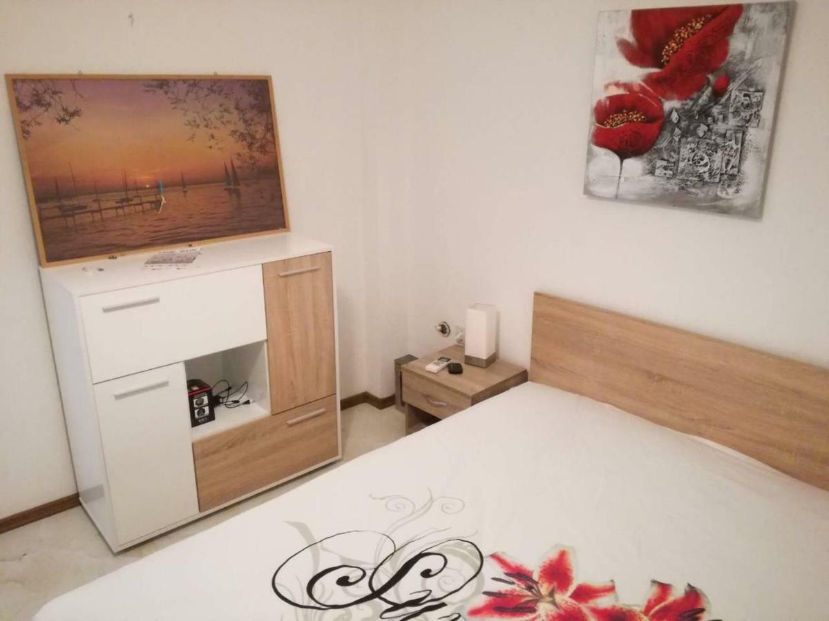 Apartamento Aparts Sunshine Nea Iraklia Exterior foto