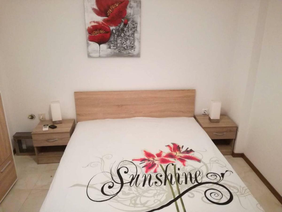 Apartamento Aparts Sunshine Nea Iraklia Exterior foto